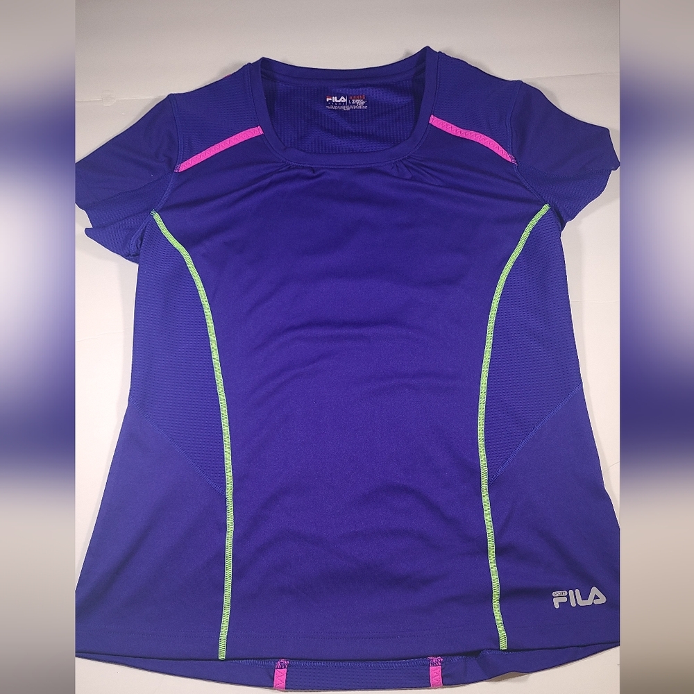 Womens Fila running shirt size Large